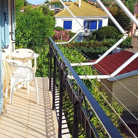Lourantos Bayside Apartments Vathy  Exterior foto